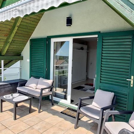 Fuegefa Apartman Balatonalmádi Esterno foto