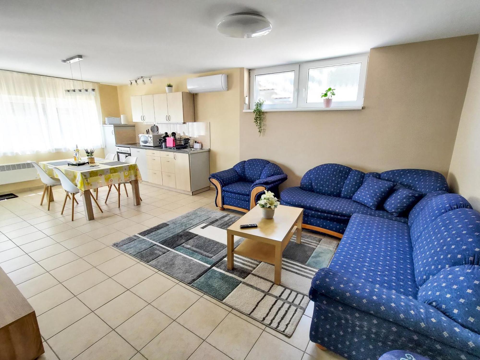 Fuegefa Apartman Balatonalmádi Esterno foto